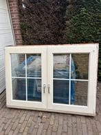 Houten kozijn met openslaande ramen, Doe-het-zelf en Verbouw, Kozijnen en Schuifpuien, Ophalen, Hout, Raamkozijn, Inclusief glas