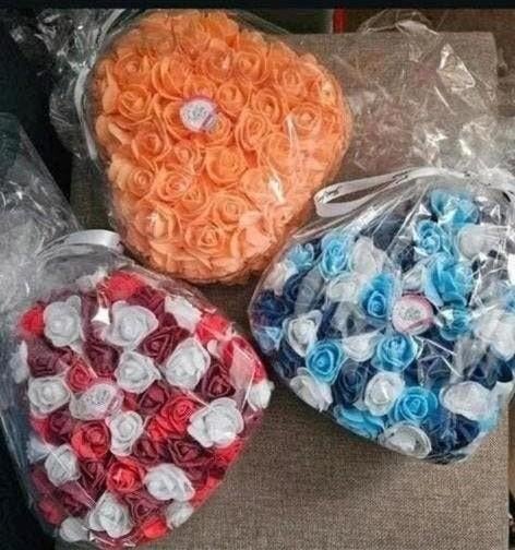 Drie verschillenden harten gemaakt van foamrozen.

€1,00 per, Ophalen of Verzenden, Nieuw
