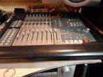 Tascam FW-1884 Firewire interface en DAW controller, Ophalen, Zo goed als nieuw, 10 tot 20 kanalen, Microfooningang