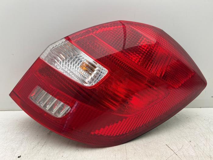 Achterlicht rechts van een Skoda Fabia, Auto-onderdelen, Gebruikt, -, -, Ophalen of Verzenden