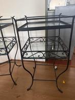 Mooie zware gietijzeren bijzettafel met glasplaat 2 stuks, Huis en Inrichting, Tafels | Bijzettafels, Ophalen, Minder dan 55 cm