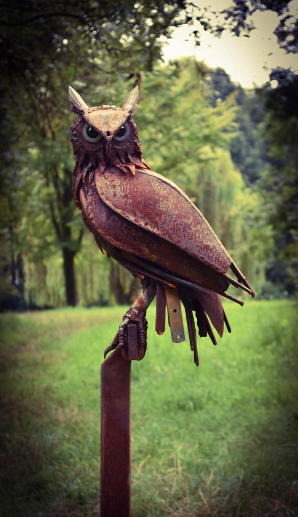 Uil ijzerbeeld 147 cm hoog, Antiek en Kunst, Kunst | Beelden en Houtsnijwerken, Ophalen of Verzenden