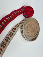 Decoratief band rood en beige met patroon, Ophalen of Verzenden, Gebruikt, Lint, Band of Elastiek