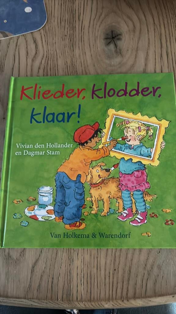 NIEUW! V. Den Hollander - klieder, klodder, klaar, Ophalen of Verzenden, Zo goed als nieuw, Fictie algemeen