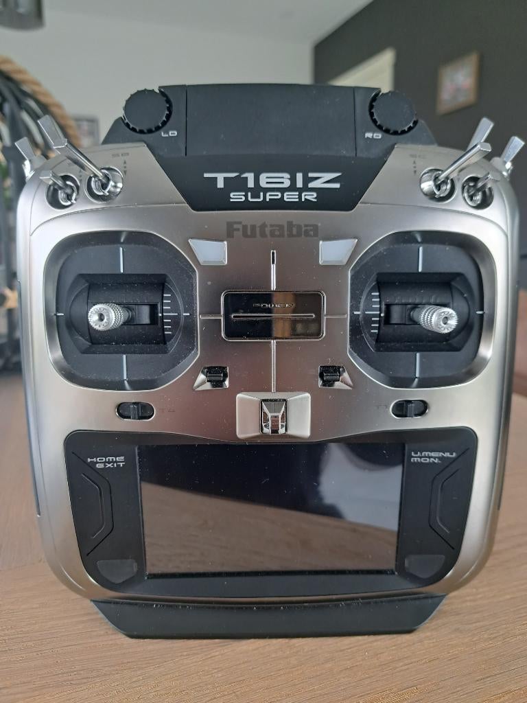 Futaba T16 IZ Super, Ophalen, Zo goed als nieuw, Overige typen