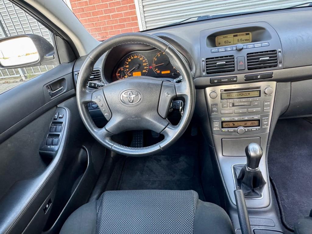 Toyota AVENSIS 1.8 VVTi Linea Luna CLIMA LMV TREKHAAK NAP AP, Auto's, Toyota, 1794 cc, 4 cilinders, 129 pk, Electronic Stability Program (ESP)