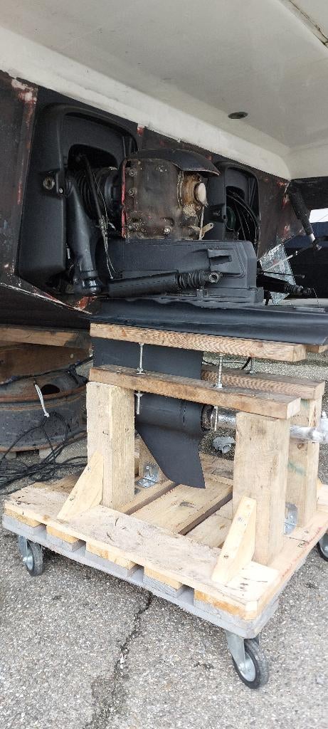 TE HUUR karretje om Z-drive te monteren, Ophalen, Zo goed als nieuw, Onderhoud en Reparatie