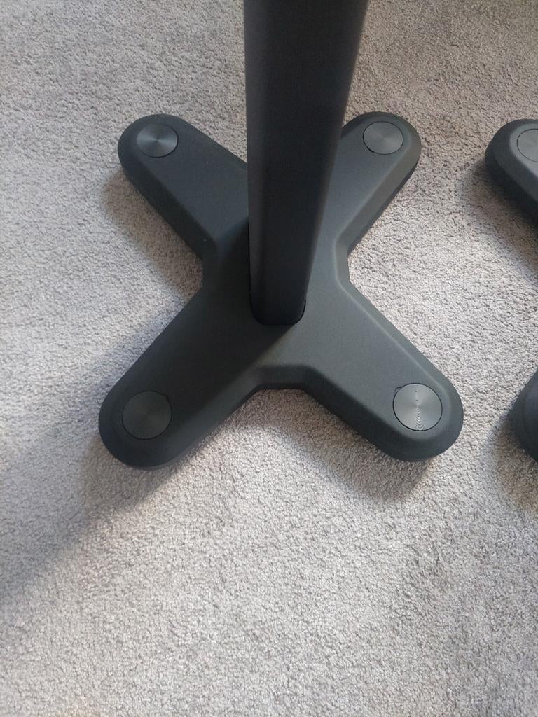 Monitor audio stands, Overige merken, Ophalen of Verzenden, Zo goed als nieuw, 60 tot 120 watt