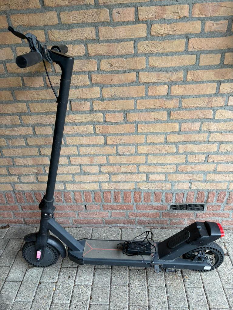 Electrische step, Fietsen en Brommers, Steps, Ophalen, Gebruikt, Elektrische step (E-scooter)