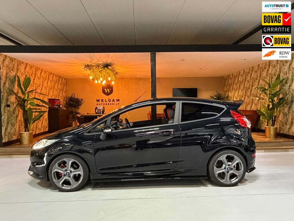 Ford Fiesta 1.6 ST2 *Uniek* Garantie Maxton Pakket Getuned 2, Auto's, Ford, Voorwielaandrijving, 1596 cc, Gebruikt, 4 cilinders