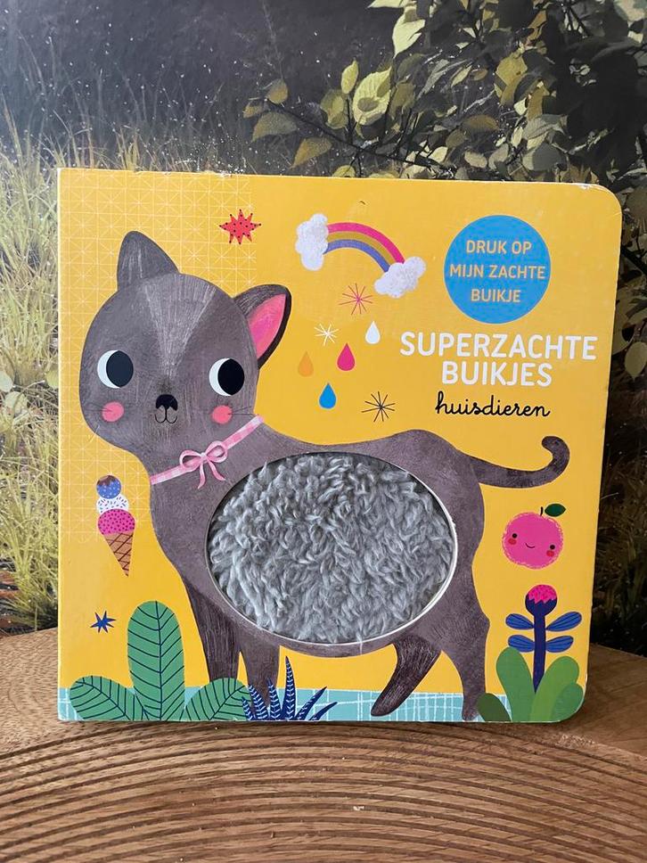 Superzachte Buikjes Huisdieren - Voel- en Ontdekboek, Boeken, Kinderboeken | Baby's en Peuters, Nieuw, 0 tot 6 maanden, Uitklap-, Voel- of Ontdekboek