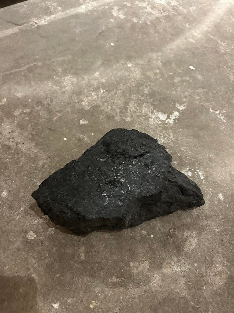 Brok steenkool limburgse mijnen, Ophalen of Verzenden, Zo goed als nieuw