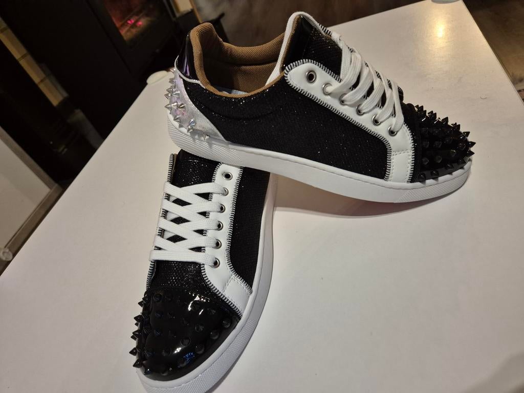 Christian Louboutin schoenen maat 44, Ophalen of Verzenden, Nieuw, Zwart