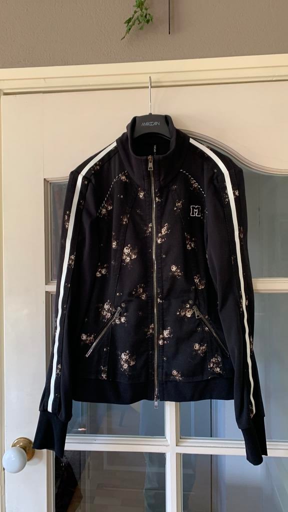 MarcCain jasje zwart met gouden metallic bloesjes, Ophalen of Verzenden, Zo goed als nieuw, Maat 38/40 (M), Zwart