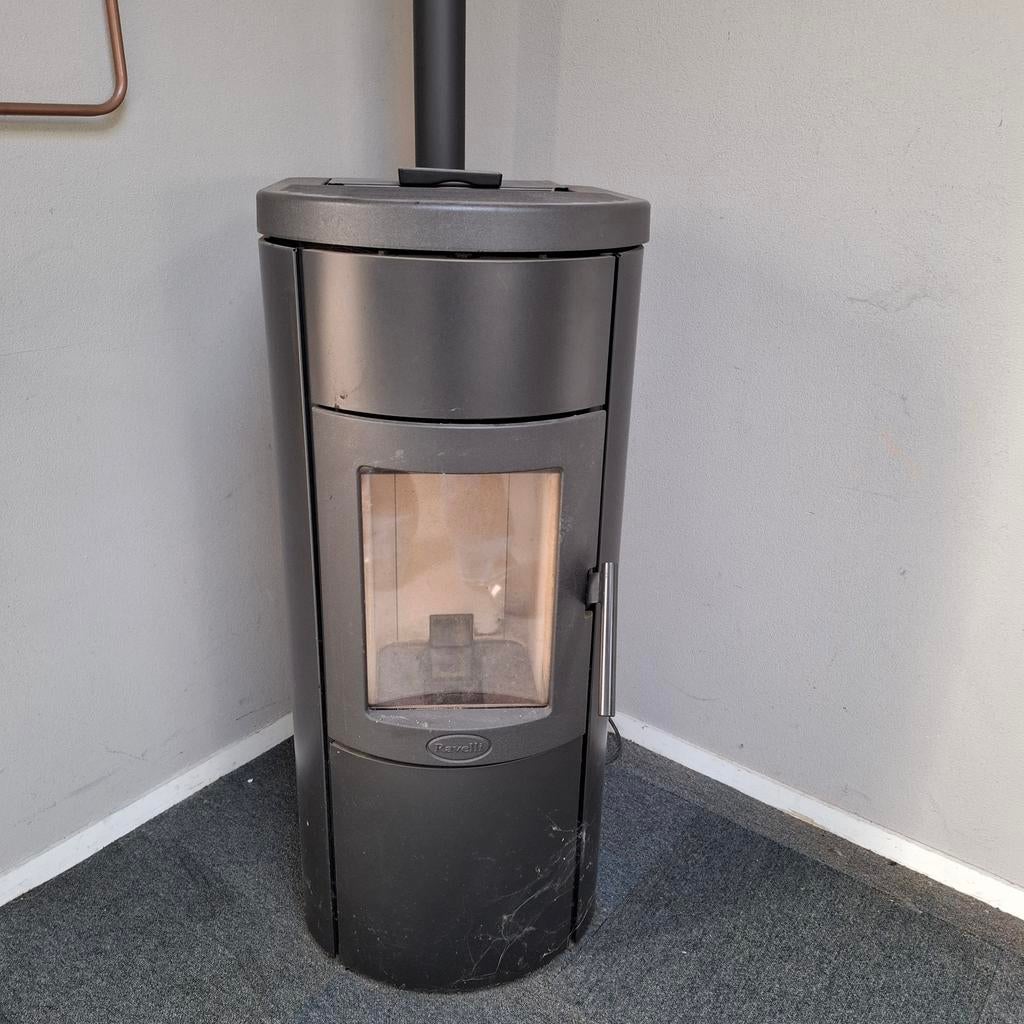 Ravelli pelletkachel - Efficiënt en compact, Huis en Inrichting, Ophalen, Gebruikt, Overige brandstoffen, Pelletkachel