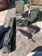 Complete Visset: stoel, jas, tas, foudraal, benodigdheden, Ophalen, Zo goed als nieuw, Complete hengel