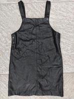 Jurk zwart nepleer maat 158 / 164 overgooier jurkje, Ophalen of Verzenden, Zo goed als nieuw, Meisje, Jurk of Rok