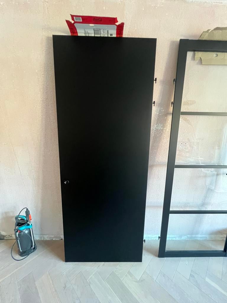 Zwarte Svedex Opdek Deur rechtsdraaiend, Ophalen, Zo goed als nieuw, Binnendeur, 215 cm of meer