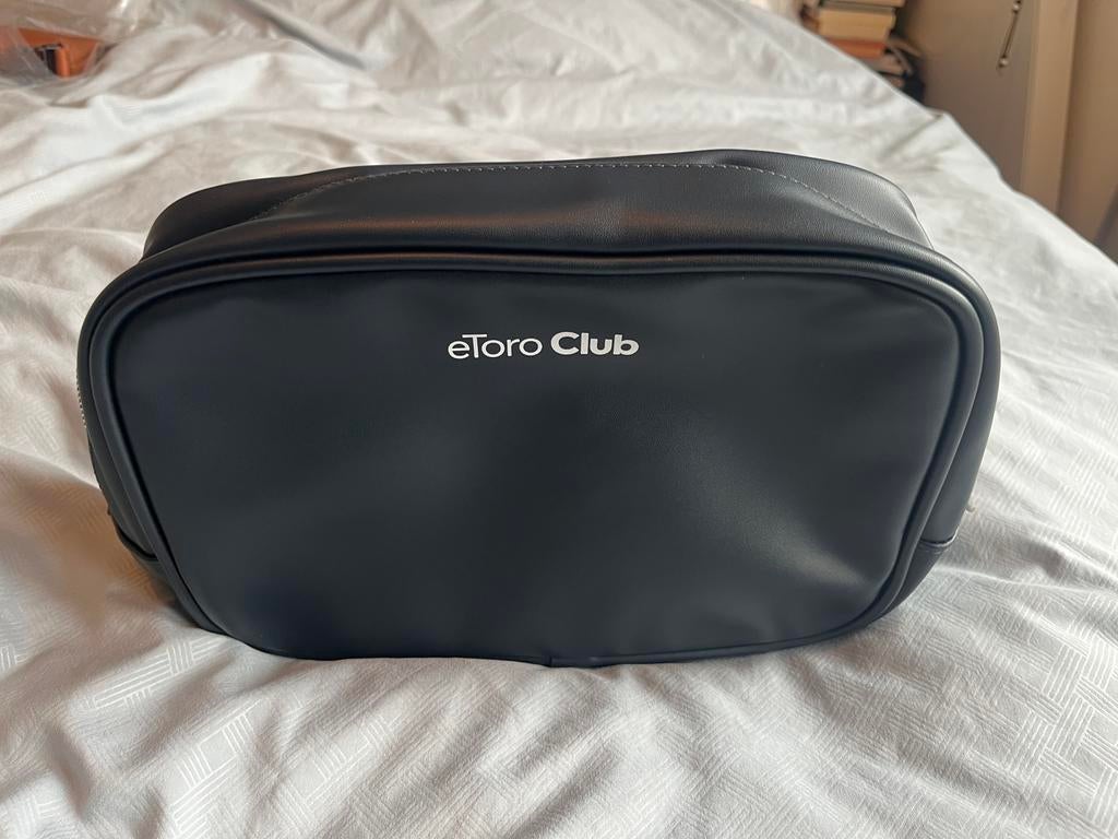 Nieuwe toilettas - Etoro Club, Ophalen of Verzenden, Nieuw, Zwart, Heer of Dame