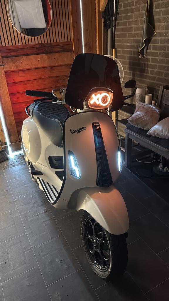 Vespa sprint 80cc waardepeiling!, Overige modellen, Maximaal 45 km/u, Ophalen of Verzenden, Zo goed als nieuw