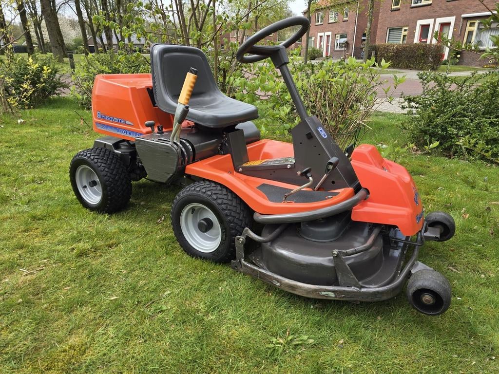 Husqvarna rider 13 Hst frontmaaier, Tuin en Terras, Zitmaaiers, Ophalen of Verzenden, Gebruikt