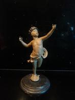 Antiek bronzen Cupido beeldje op houten sokkel, Ophalen of Verzenden