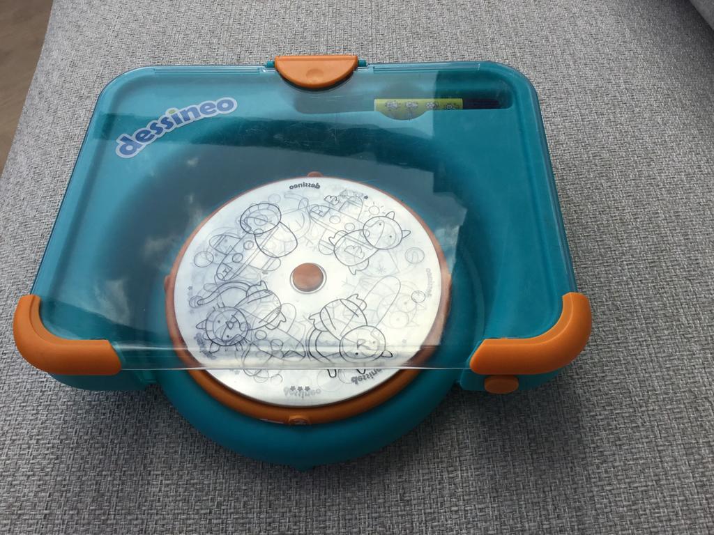 Dessineo - stap voor stap leren tekenen, Ophalen, Zo goed als nieuw