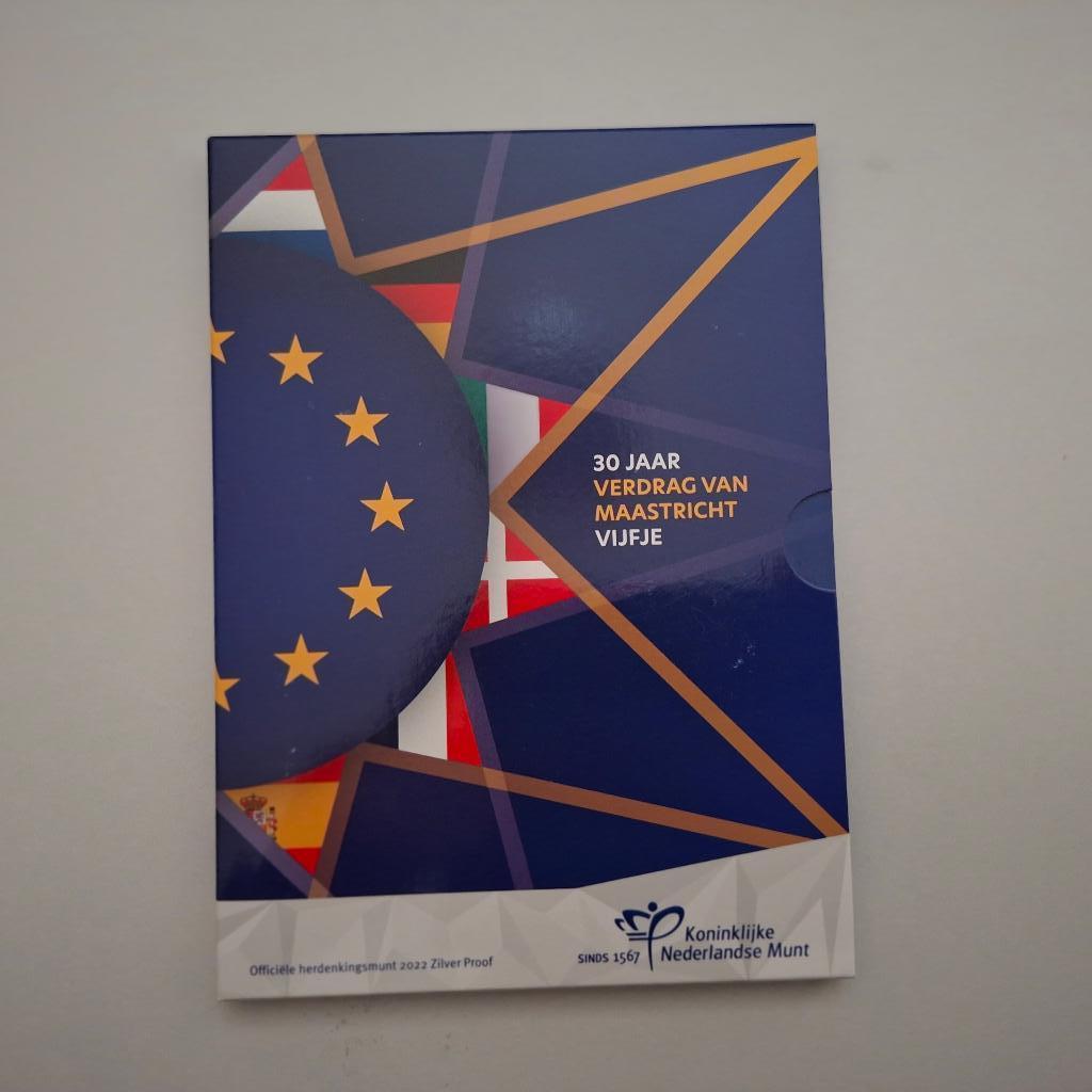 5 euro Verdrag van Maastricht 2022 (zilver proof in blister), Postzegels en Munten, Munten | Nederland, Ophalen of Verzenden, Koningin Beatrix