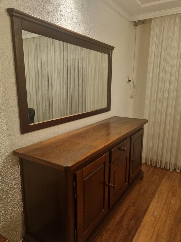 Wooden Cabinet 180x54x91(LxWxH) cm and Mirror 156x91 cm, Ophalen