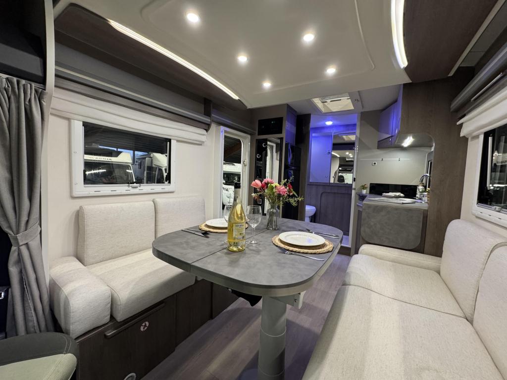 Chausson Titanium 640 Automaat Ruimtewonder 2019, Caravans en Kamperen, Campers, Automaat, Ringverwarming, Ford, Diesel