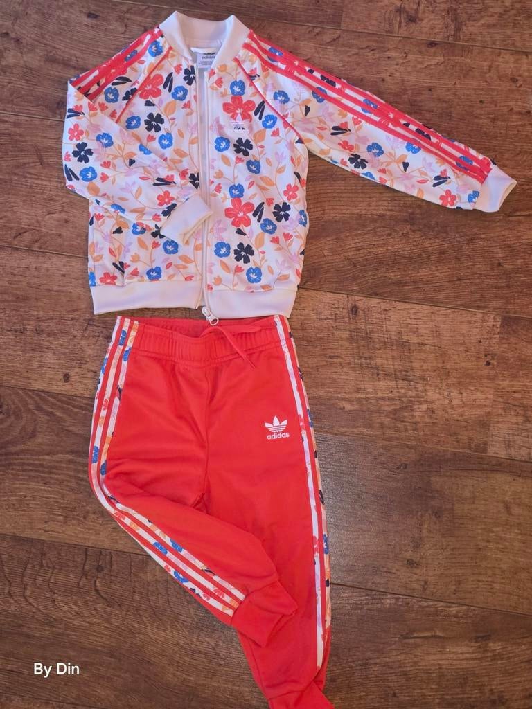 Adidas pak maat 98, Ophalen of Verzenden, Zo goed als nieuw, Jongen of Meisje