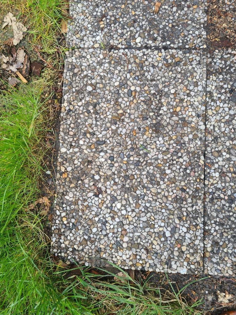 Gratis af te halen grindtegels, Tuin en Terras, Tegels en Klinkers, Ophalen, Gebruikt, Beton, Terrastegels