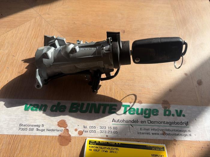 Kontaktslot + Sleutel van een Volkswagen Golf, Gebruikt, -, Volkswagen, -