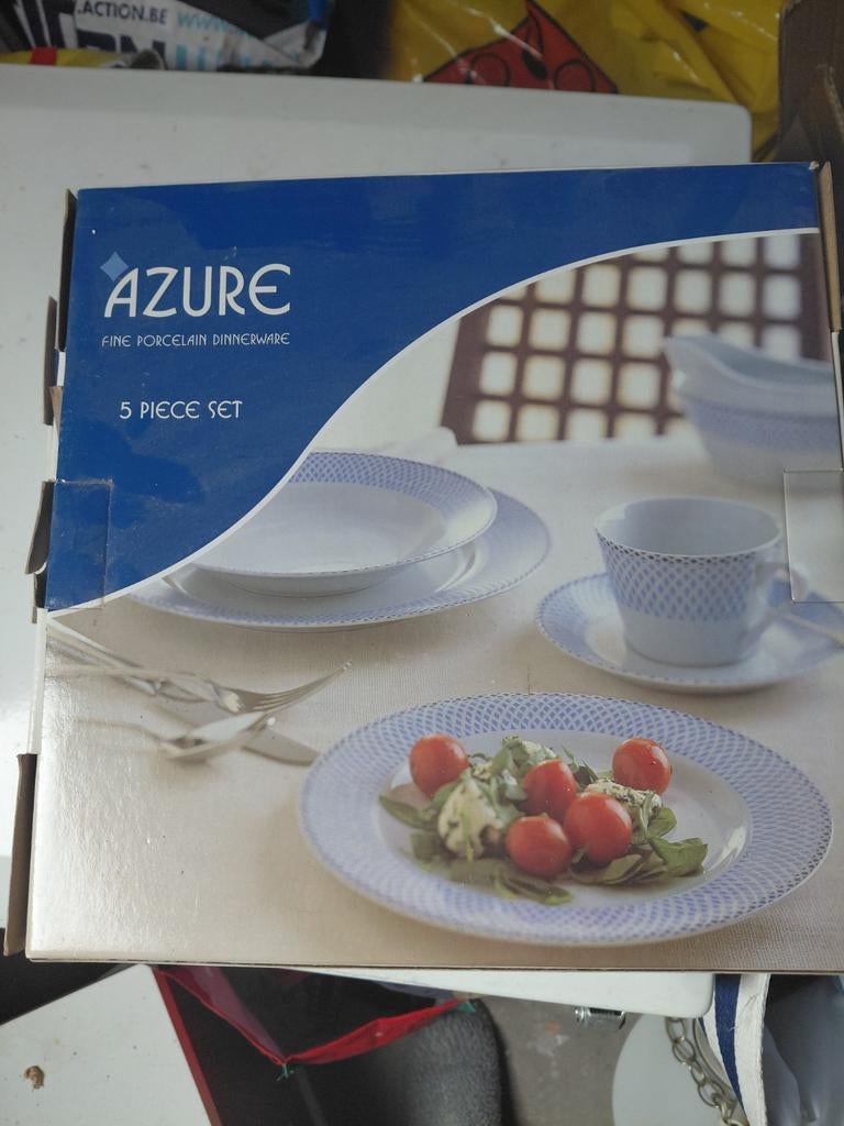 Azure 5-delige porseleinen serviesset, Nieuw, Ophalen of Verzenden, Overige stijlen, Porselein