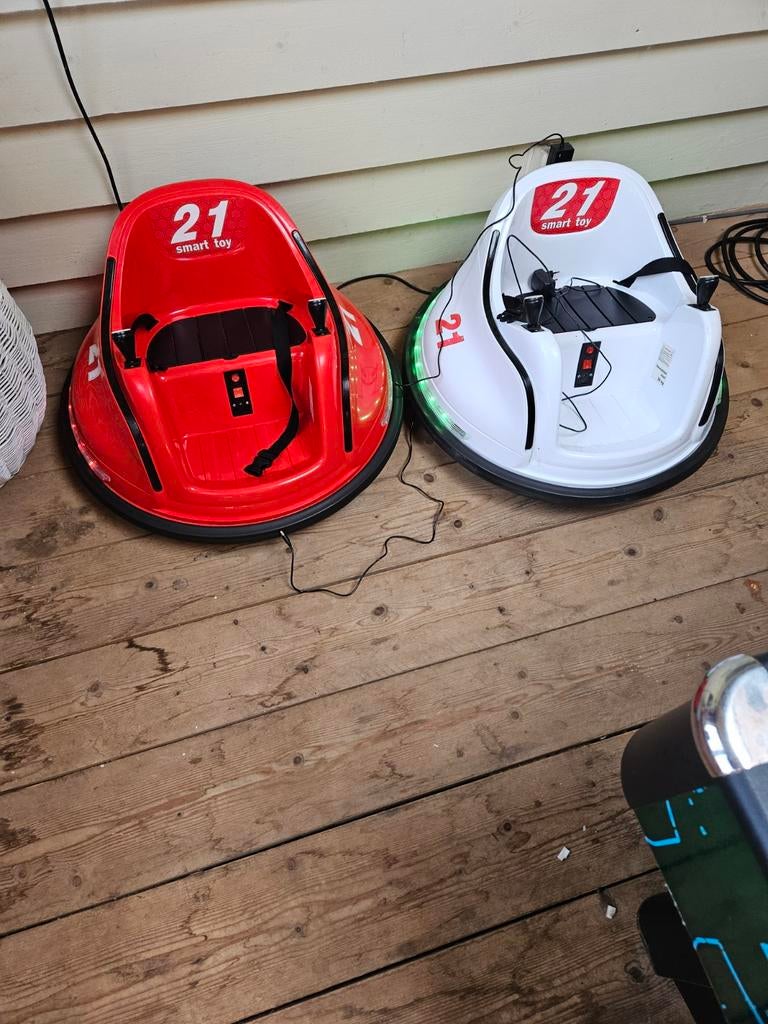 Set van 2 Bumper Cars - Rood en Wit, Kinderen en Baby's, Ophalen, Gebruikt