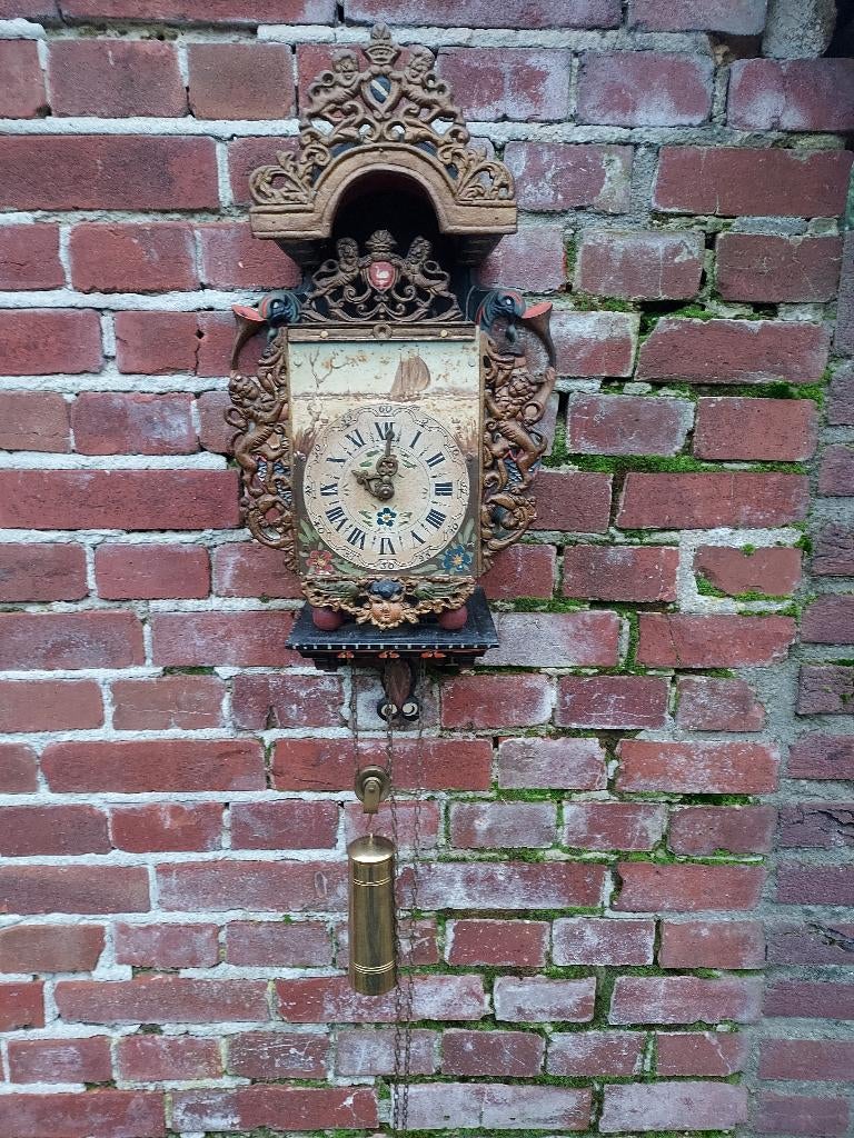 Friese stoelklok met 1 gewicht op katrol, bruintint., Ophalen