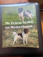 Boekje Friese Stabij en Wetterhoun door Gerard van Klaveren, Ophalen of Verzenden, Gelezen, Honden