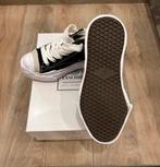 Maison Mihara Yasuhiro sneakers, Ophalen of Verzenden, Zo goed als nieuw, Zwart, Sneakers of Gympen
