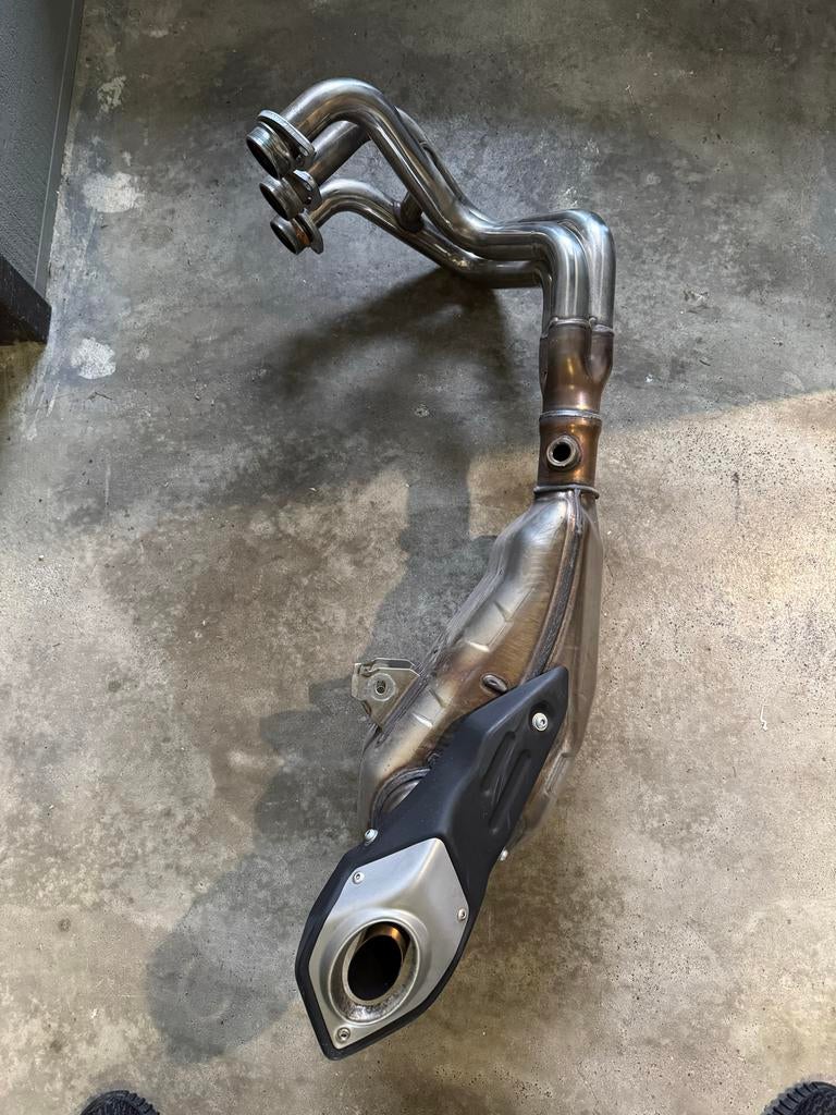 Standaard uitlaat Yamaha MT 09 SP 2018, Ophalen of Verzenden, Gebruikt