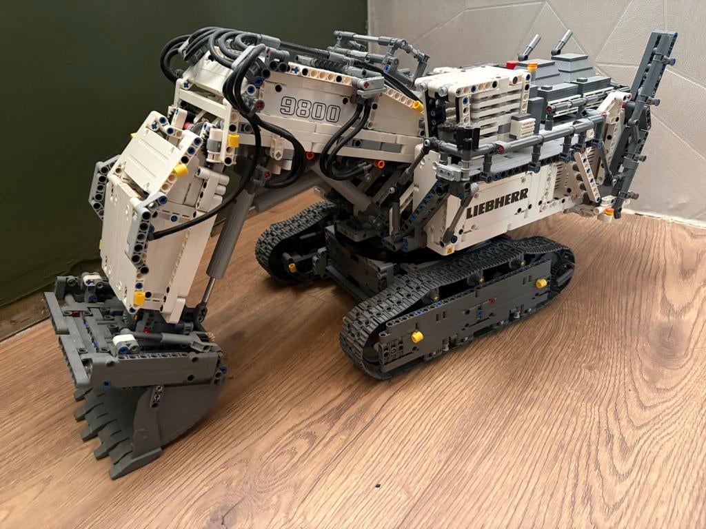 Lego Technic 42100 Liebherr R 9800 Graafmachine, Ophalen, Zo goed als nieuw, Complete set, Lego