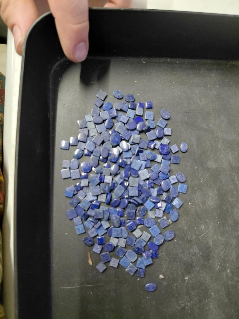 Partij met kleine lapis lazuli cabochons, Ophalen of Verzenden, Nieuw