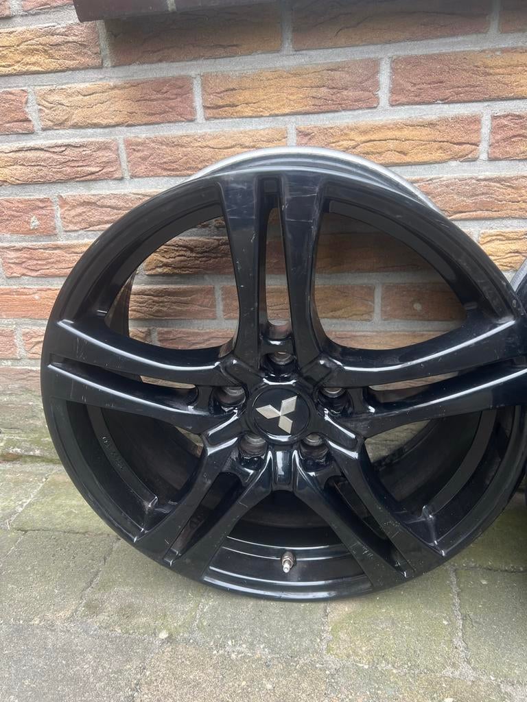 Zwarte 17 inch velgen voor Mitsubishi (merklogo vervangbaar), Auto-onderdelen, Banden en Velgen, Ophalen, Gebruikt, Velg(en), 17 inch