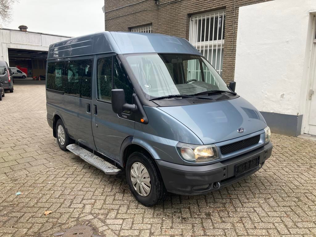 Ford transit rolstoelbus BENZINE 145 pk camper 83.000 km, Auto's, Bestelauto's, Stoelverwarming, Handgeschakeld, Particulier, Ford