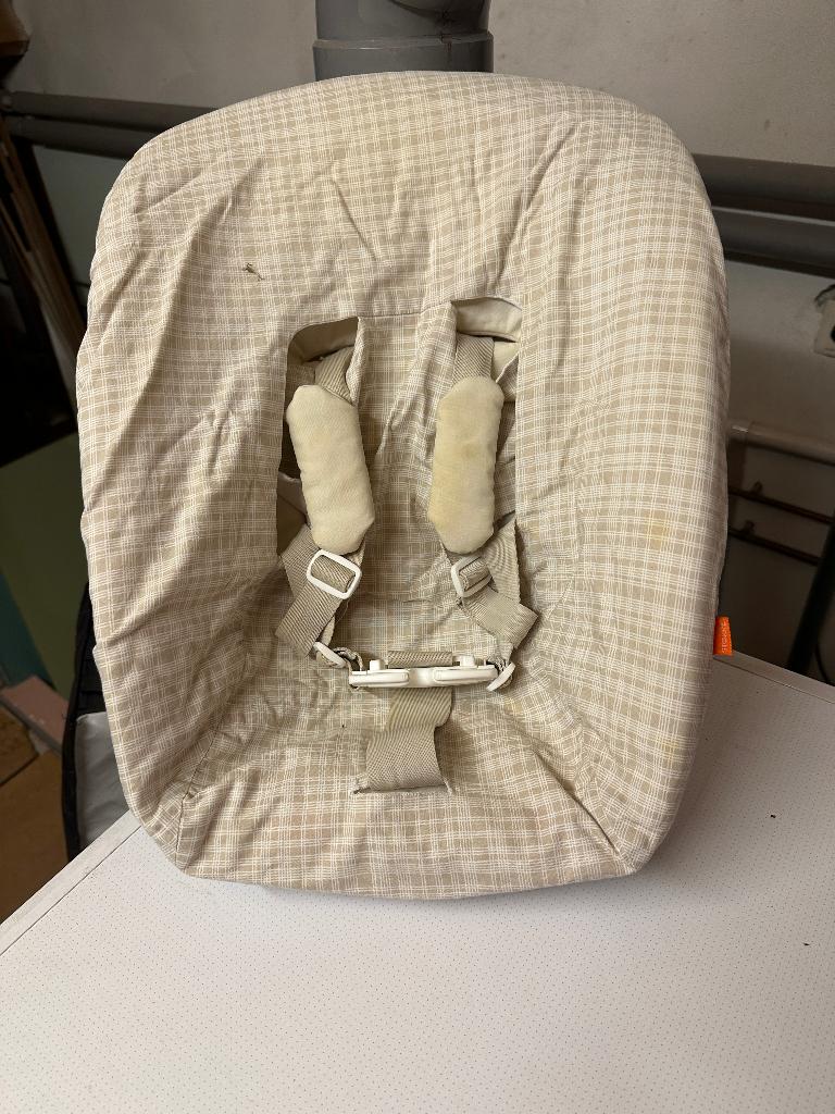 Stokke Newborn set inclusief hoes, Kinderen en Baby's, Kinderstoelen, Ophalen of Verzenden, Zo goed als nieuw, Overige typen, Stoelverkleiner