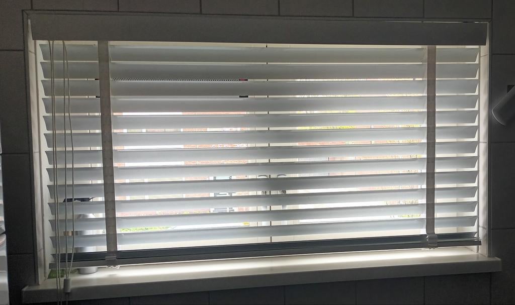 Luxaflex wit, Ophalen, 100 tot 150 cm