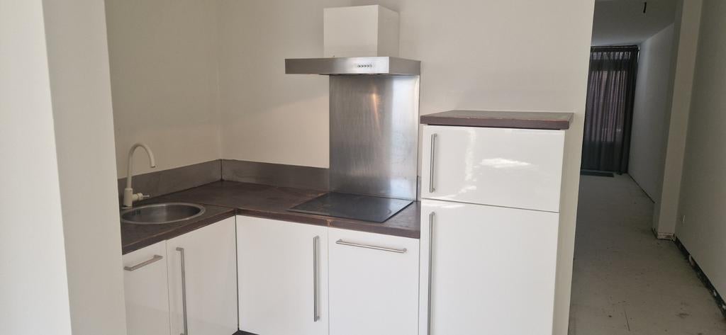 Compact keukenblok met koelkast, kookplaat en afzuiging, Ophalen, Gebruikt, Wit, Enkelwandige keuken