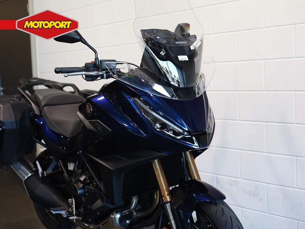 Honda NT 1100 DCT (bj 2026), Doornveld 180
B 1731  ZELLIK, BE, Bedrijf, Mc.benelux@honda-eu.com, Toermotor