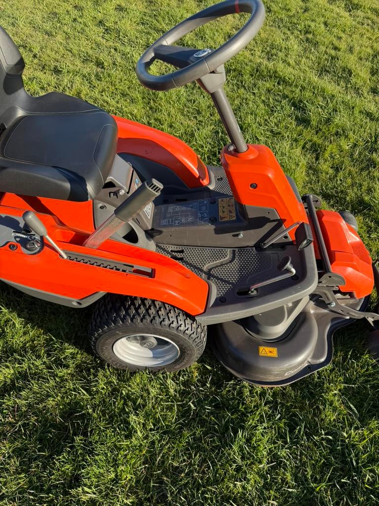 Husqvarna Rider 213, Tuin en Terras, Ophalen of Verzenden, Zo goed als nieuw