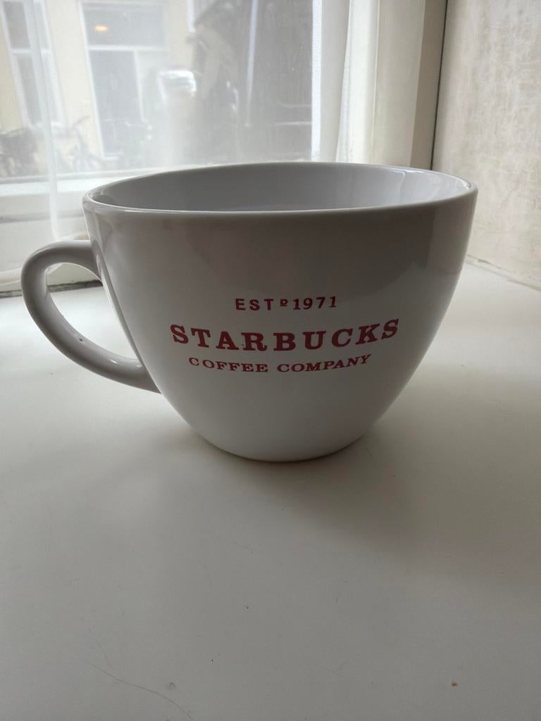Grote Starbucks Koffiekop - Wit met Rood Logo, Ophalen, Keramiek, Zo goed als nieuw, Overige stijlen