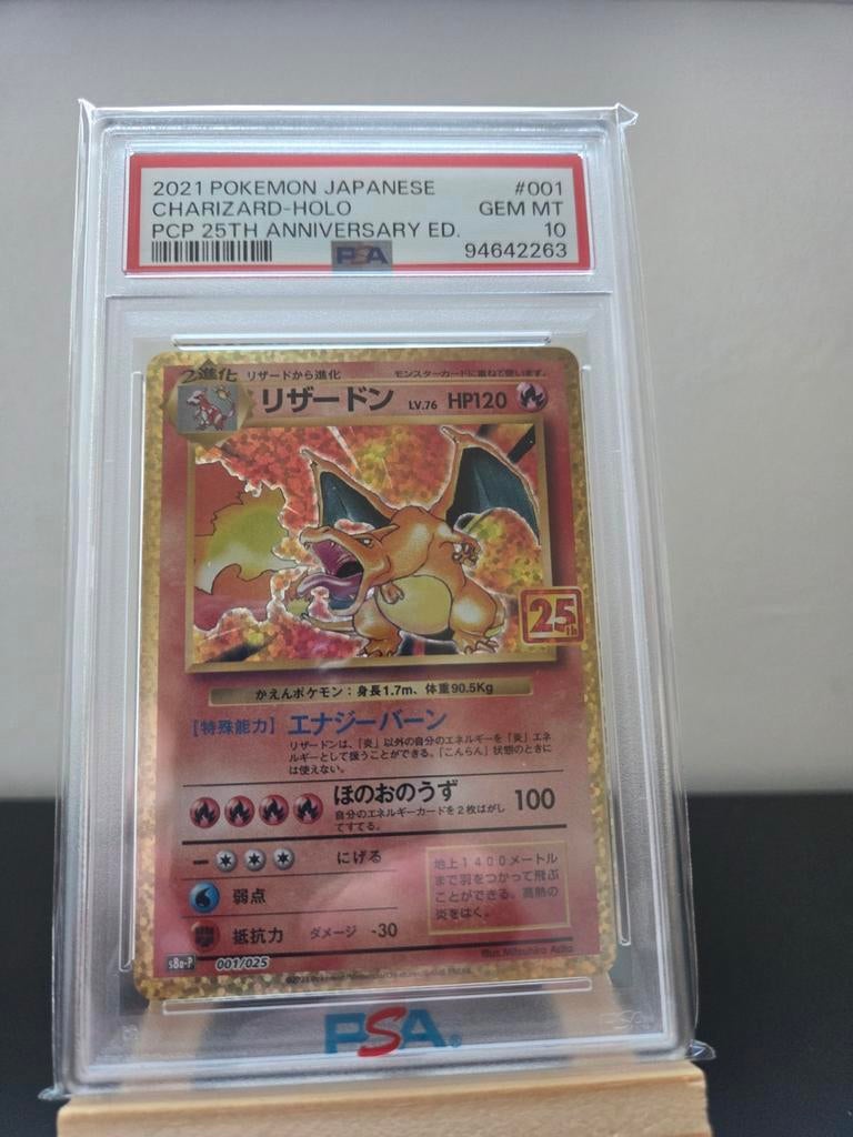Pokémon Charizard Holo PSA 10 Japans 25th Anniversary, Ophalen of Verzenden